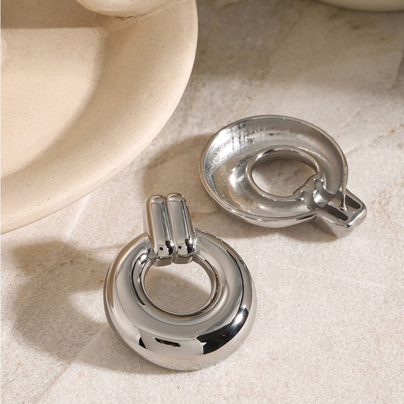 NEW💎Silver Circle Knot Earrings*Elodie Earrings*Statement Earrings*Waterproof - Picture 5 of 5